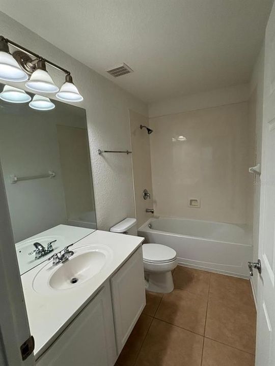 For Sale: $375,000 (2 beds, 3 baths, 2059 Square Feet)