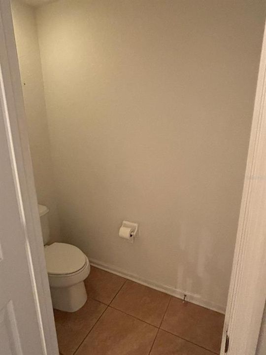 For Sale: $375,000 (2 beds, 3 baths, 2059 Square Feet)