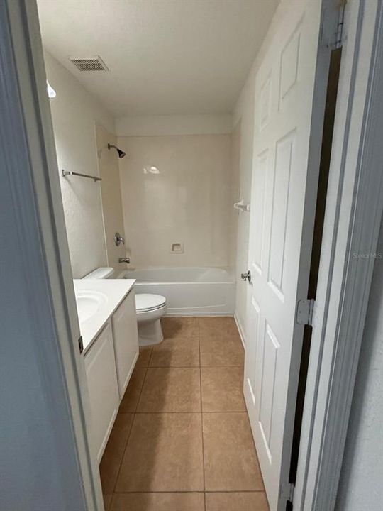 For Sale: $375,000 (2 beds, 3 baths, 2059 Square Feet)