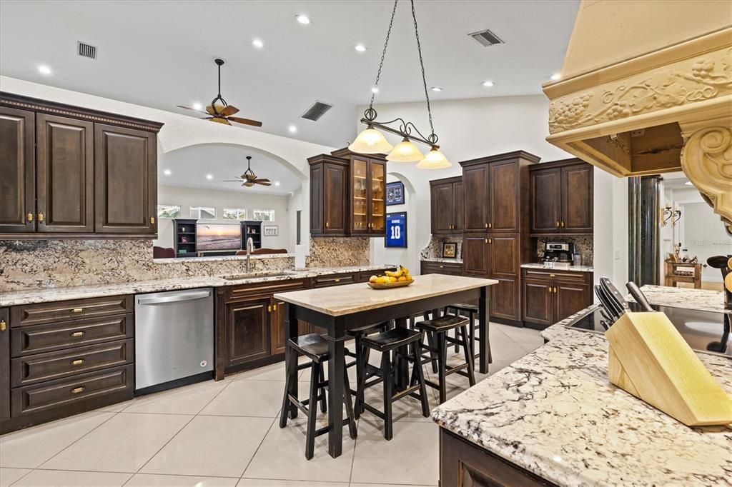 For Sale: $1,279,000 (4 beds, 3 baths, 4521 Square Feet)