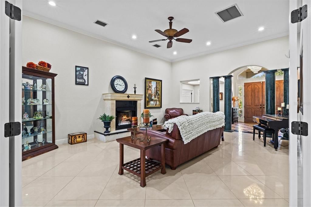 For Sale: $1,279,000 (4 beds, 3 baths, 4521 Square Feet)