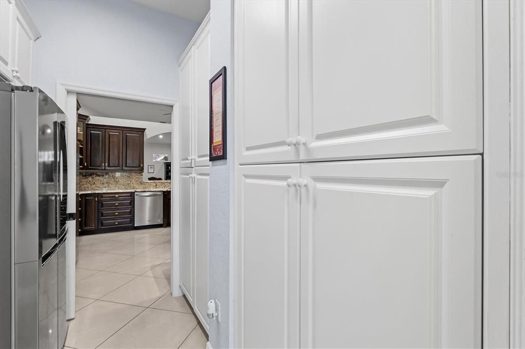 For Sale: $1,279,000 (4 beds, 3 baths, 4521 Square Feet)