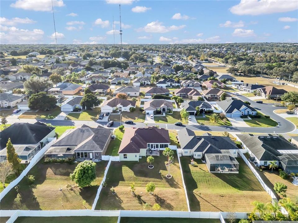 En Venta: $485,000 (4 camas, 3 baños, 2418 Pies cuadrados)