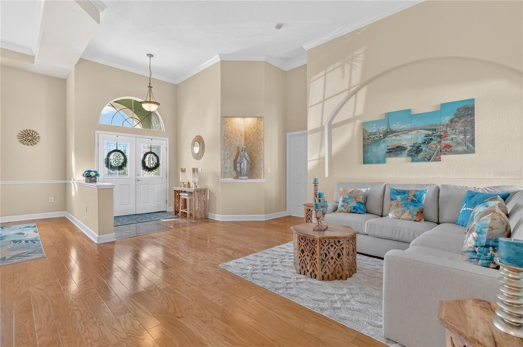 En Venta: $485,000 (4 camas, 3 baños, 2418 Pies cuadrados)