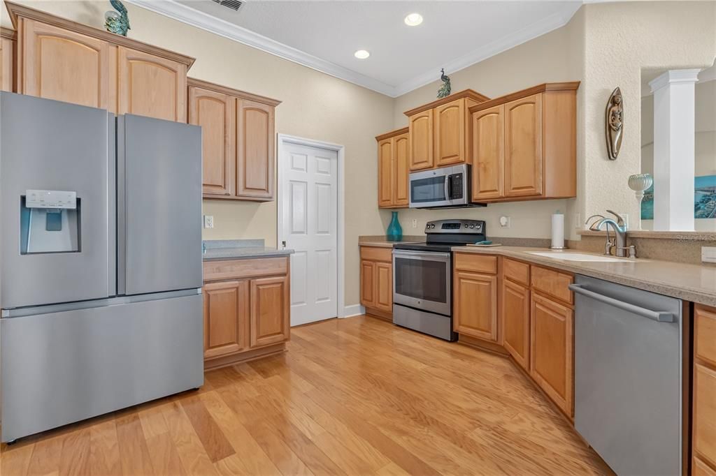 En Venta: $485,000 (4 camas, 3 baños, 2418 Pies cuadrados)