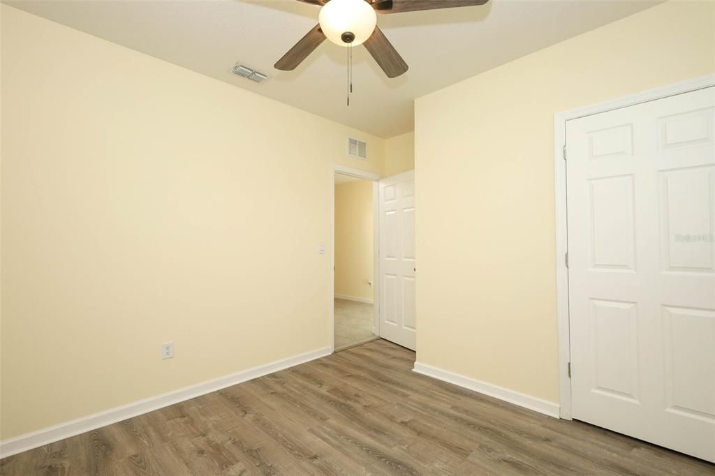 En Venta: $385,000 (4 camas, 2 baños, 1918 Pies cuadrados)