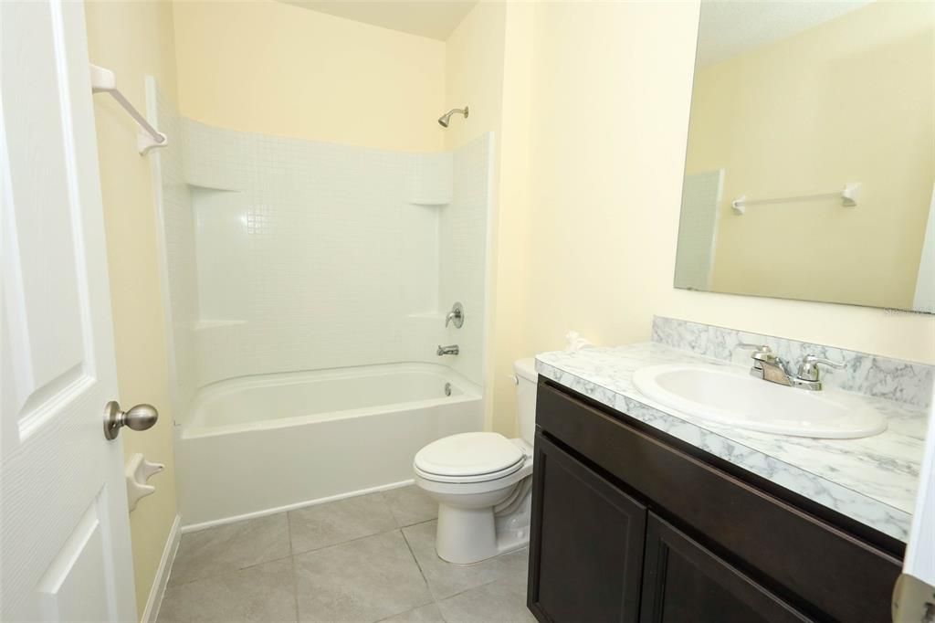 En Venta: $385,000 (4 camas, 2 baños, 1918 Pies cuadrados)