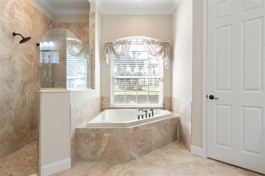 For Rent: $7,500 (5 beds, 4 baths, 4122 Square Feet)