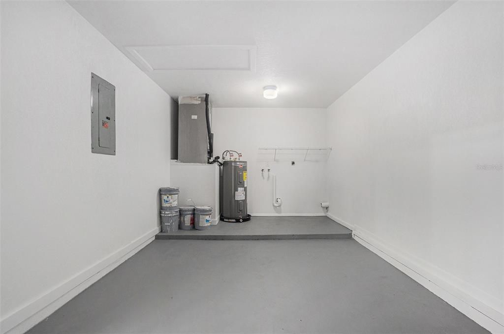 待售: $234,900 (3 贝兹, 1 浴室, 1228 平方英尺)