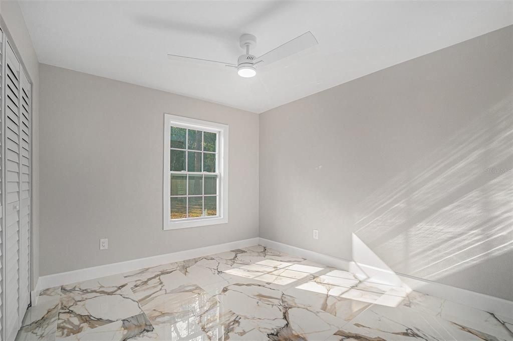 待售: $234,900 (3 贝兹, 1 浴室, 1228 平方英尺)