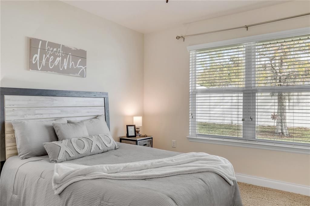 待售: $330,000 (3 贝兹, 2 浴室, 1344 平方英尺)