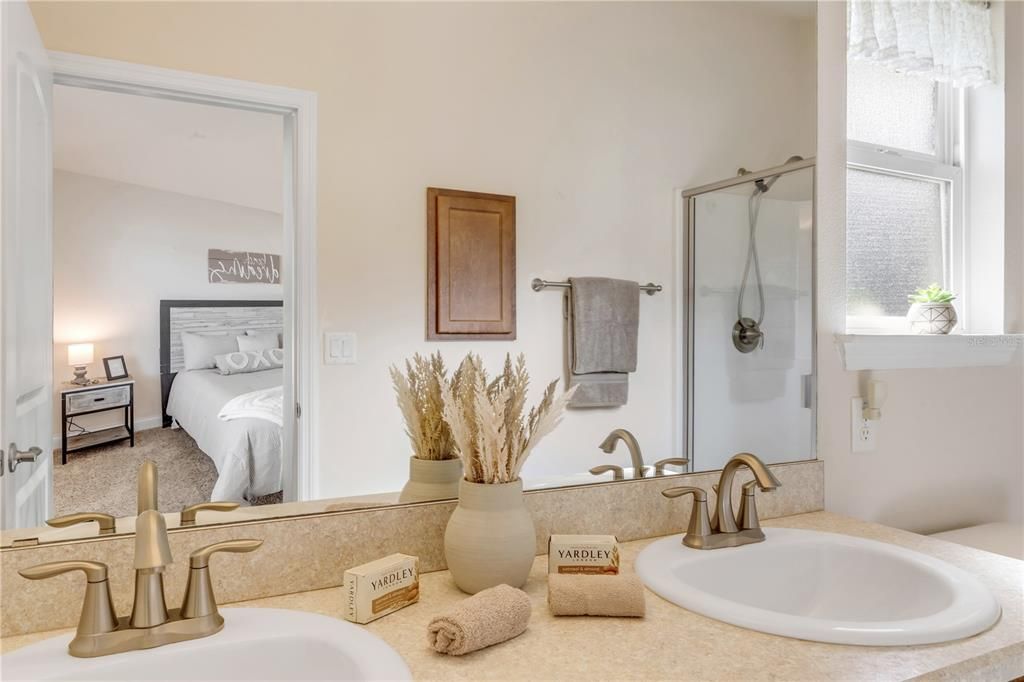 待售: $330,000 (3 贝兹, 2 浴室, 1344 平方英尺)