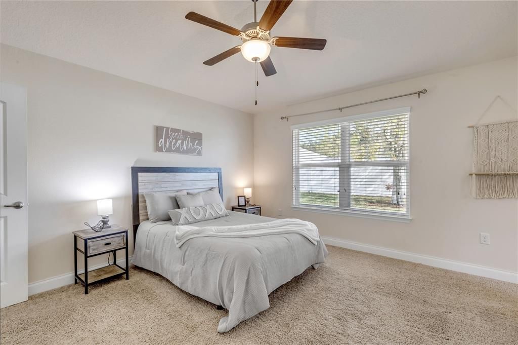 待售: $330,000 (3 贝兹, 2 浴室, 1344 平方英尺)