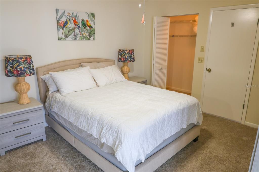 出租: $2,100 (2 贝兹, 2 浴室, 1193 平方英尺)