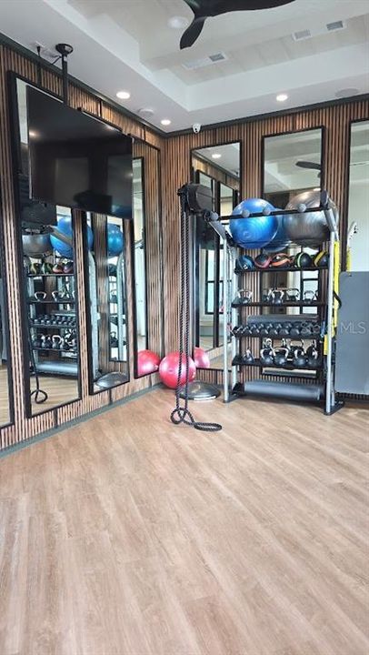 待售: $370,000 (4 贝兹, 3 浴室, 1897 平方英尺)