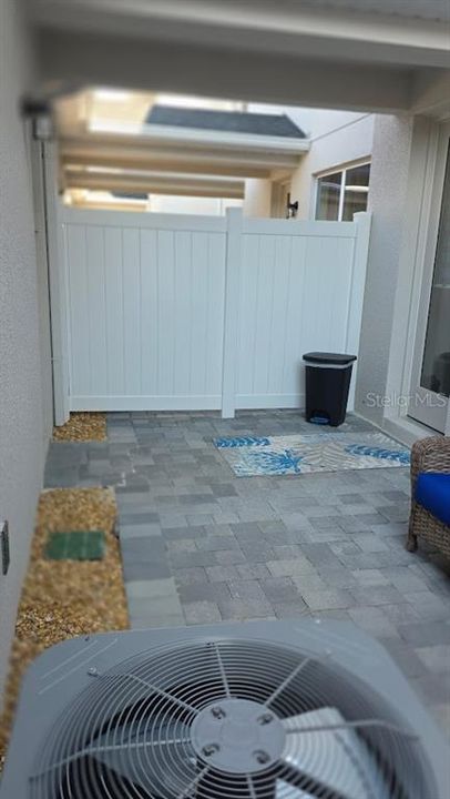 待售: $370,000 (4 贝兹, 3 浴室, 1897 平方英尺)