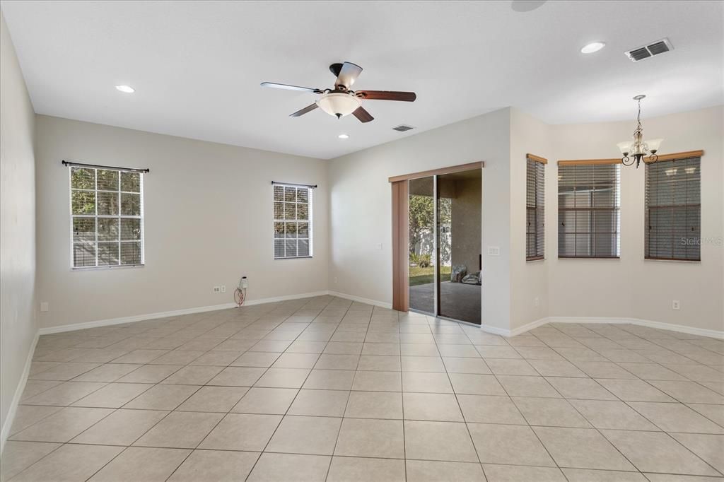 На продажу: $544,900 (4 спален, 2 ванн, 2573 Квадратных фут)