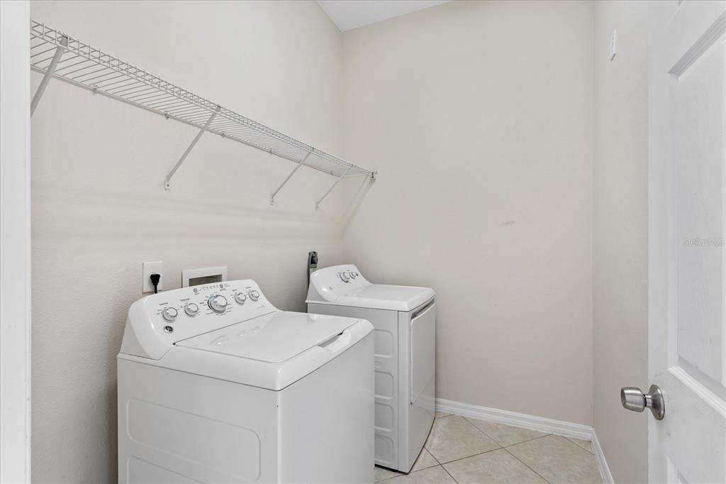 На продажу: $544,900 (4 спален, 2 ванн, 2573 Квадратных фут)