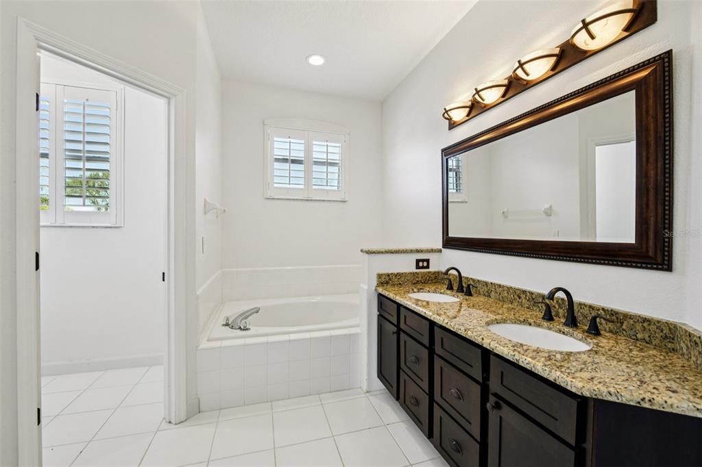 For Sale: $919,200 (5 beds, 3 baths, 3064 Square Feet)