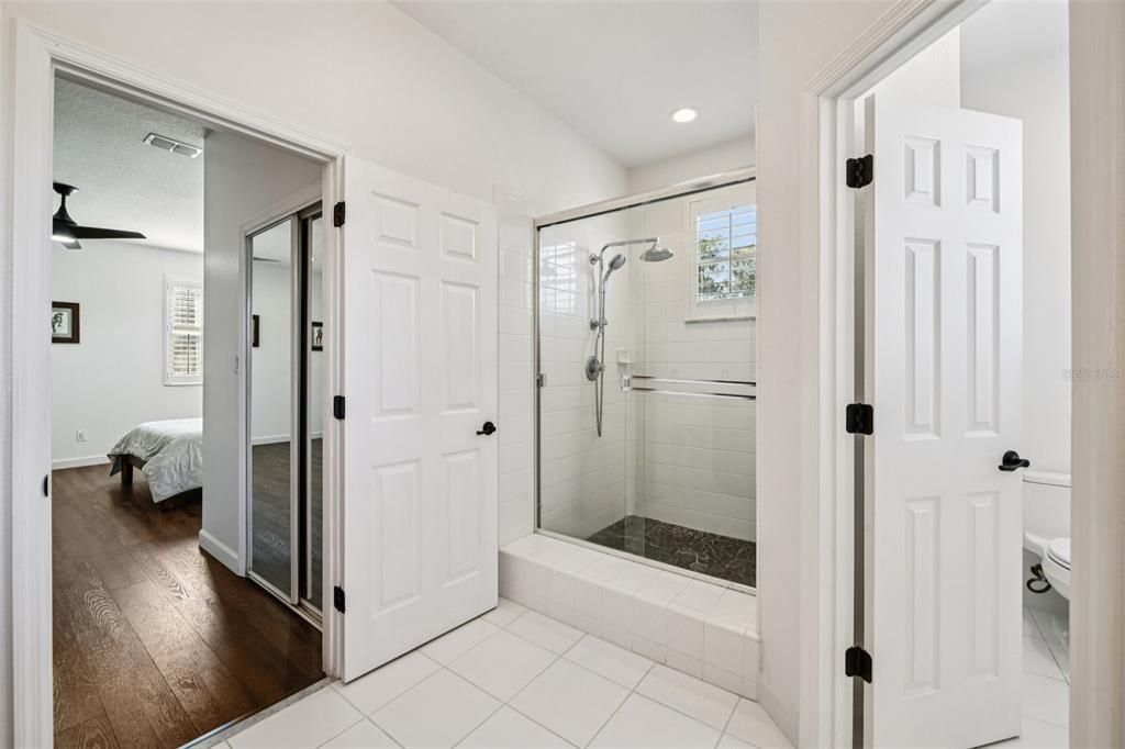 For Sale: $919,200 (5 beds, 3 baths, 3064 Square Feet)