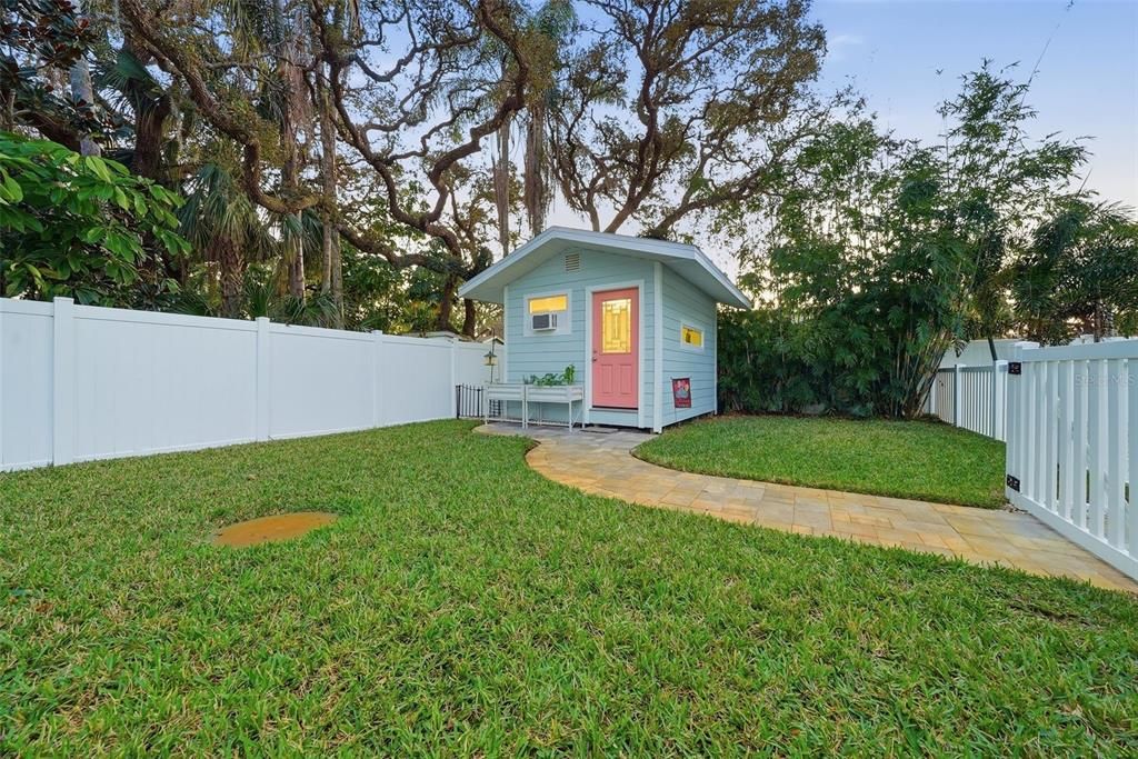 待售: $1,200,000 (4 贝兹, 2 浴室, 1950 平方英尺)