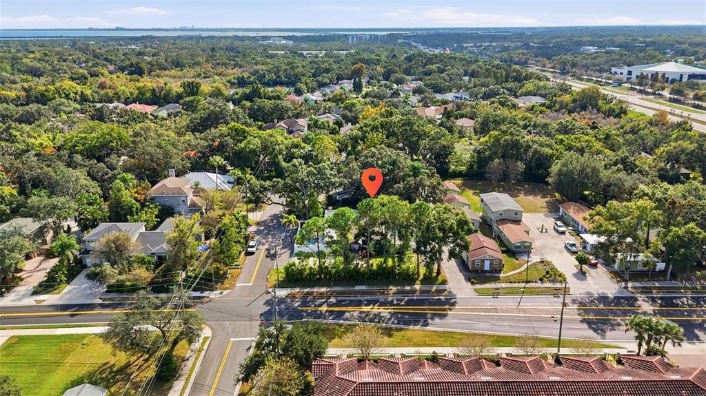 待售: $1,200,000 (4 贝兹, 2 浴室, 1950 平方英尺)