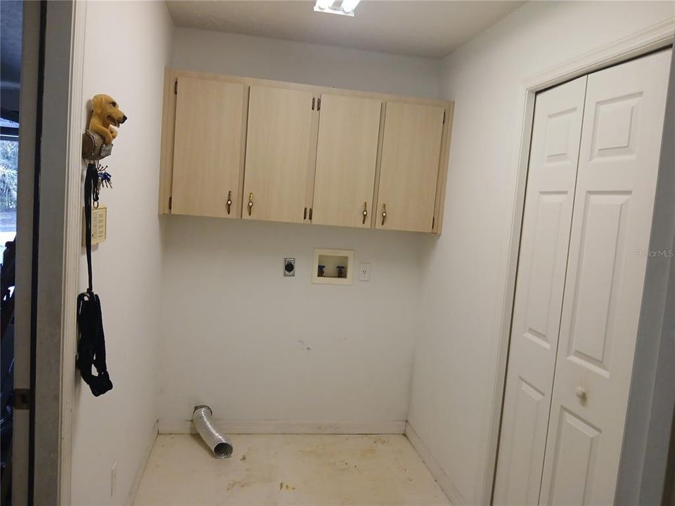 For Sale: $579,000 (3 beds, 2 baths, 2462 Square Feet)