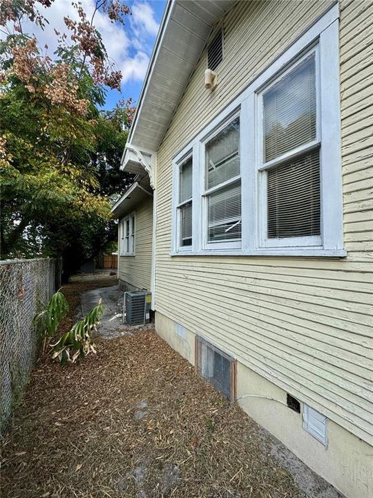 待售: $215,000 (3 贝兹, 2 浴室, 1528 平方英尺)