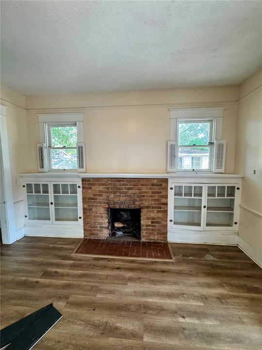 待售: $215,000 (3 贝兹, 2 浴室, 1528 平方英尺)