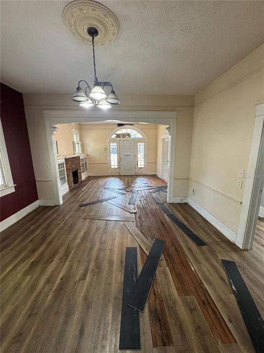 待售: $215,000 (3 贝兹, 2 浴室, 1528 平方英尺)