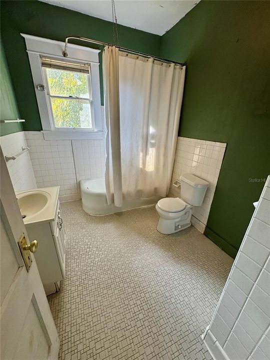 待售: $215,000 (3 贝兹, 2 浴室, 1528 平方英尺)