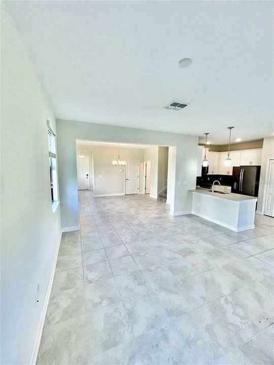 出租: $2,650 (4 贝兹, 3 浴室, 2057 平方英尺)