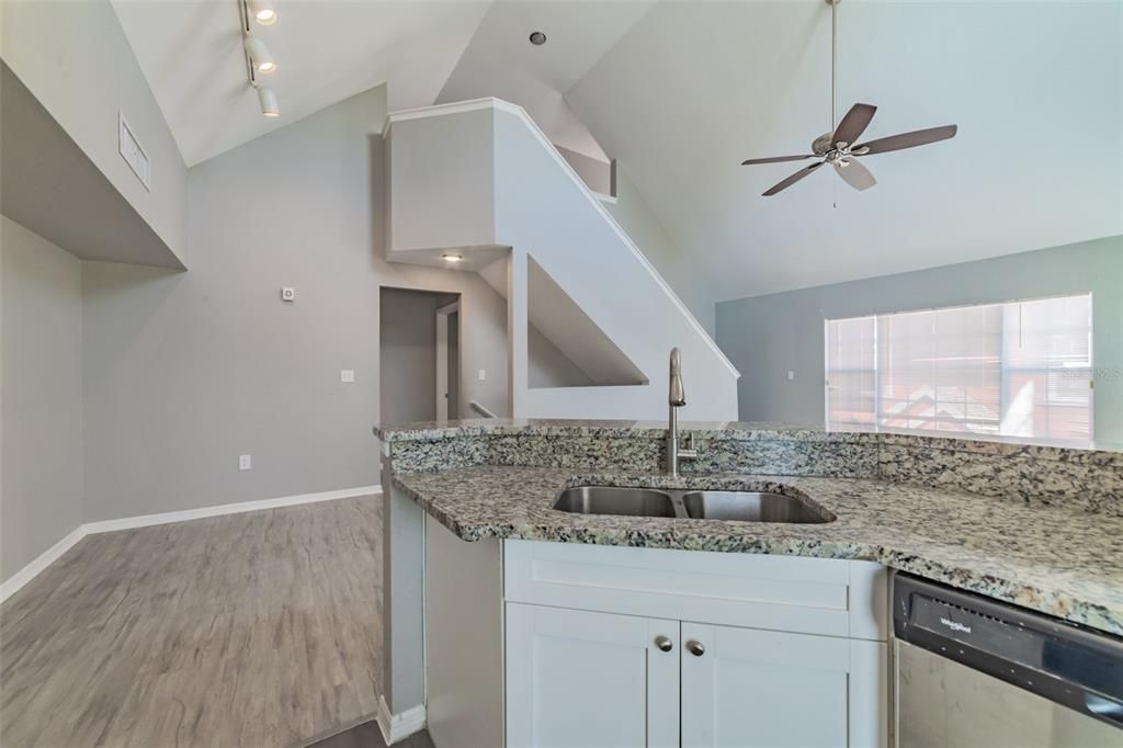 En Venta: $279,900 (3 camas, 2 baños, 1578 Pies cuadrados)