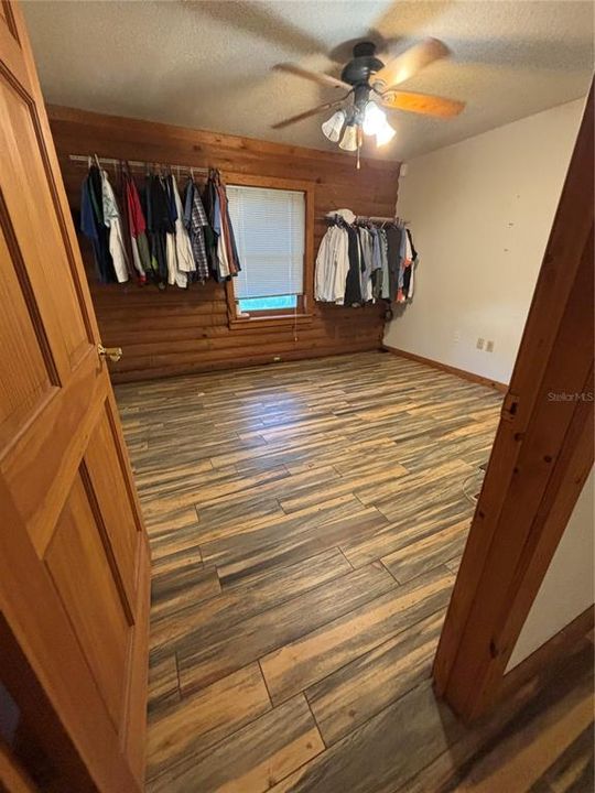 For Sale: $399,999 (0 beds, 0 baths, 1886 Square Feet)