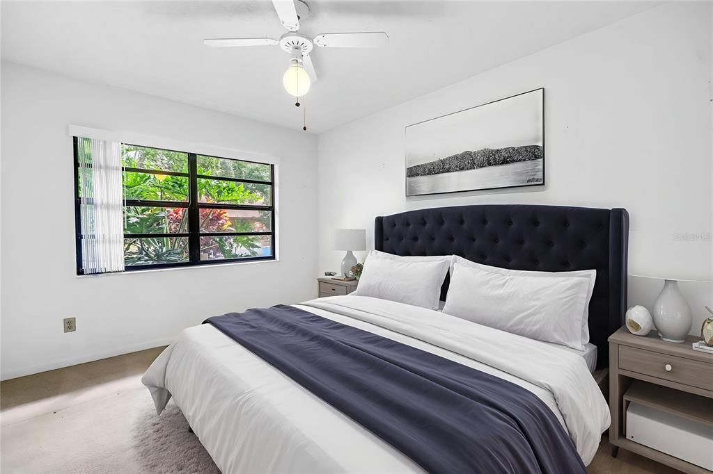 待售: $299,900 (3 贝兹, 2 浴室, 1600 平方英尺)