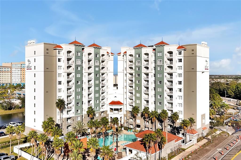 For Sale: $294,000 (2 beds, 2 baths, 1056 Square Feet)