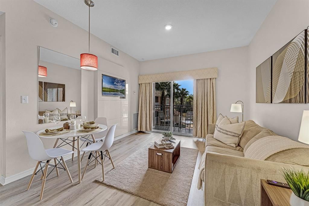 For Sale: $294,000 (2 beds, 2 baths, 1056 Square Feet)