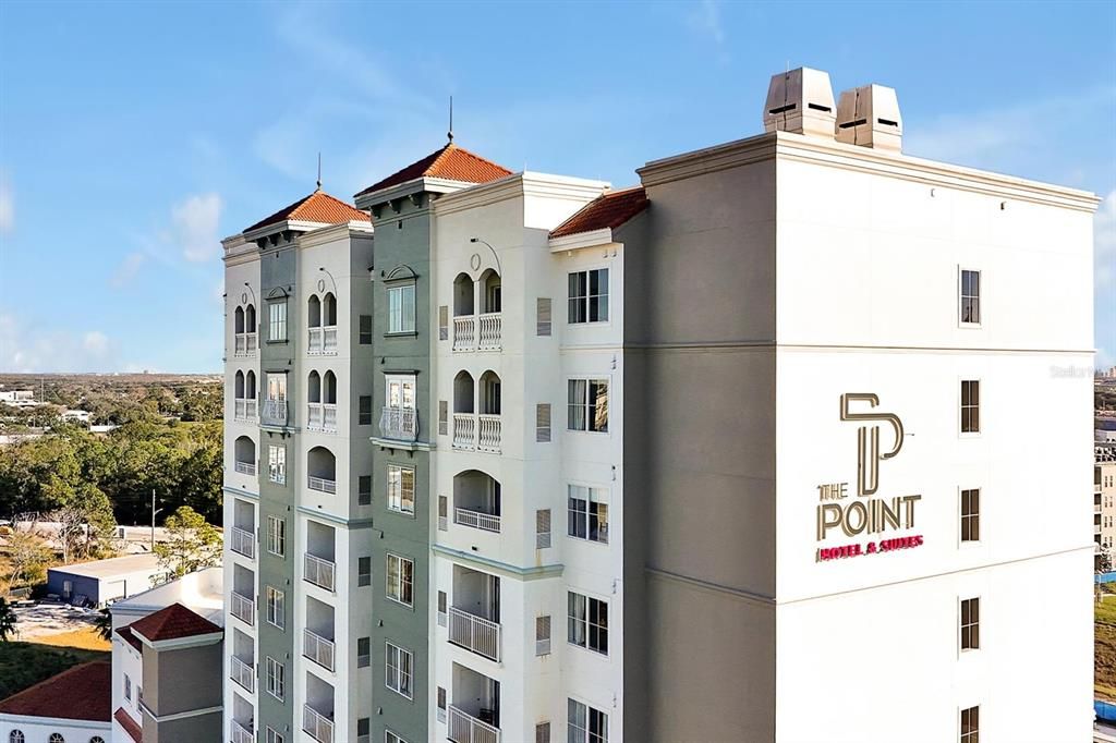 For Sale: $294,000 (2 beds, 2 baths, 1056 Square Feet)