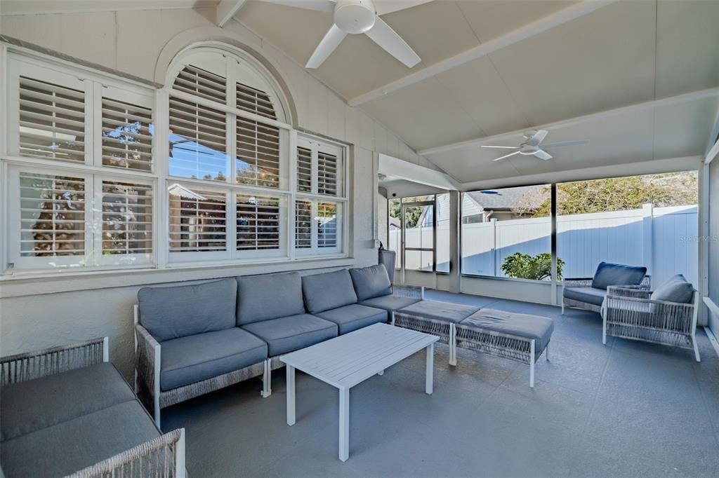 For Sale: $500,000 (3 beds, 2 baths, 1520 Square Feet)