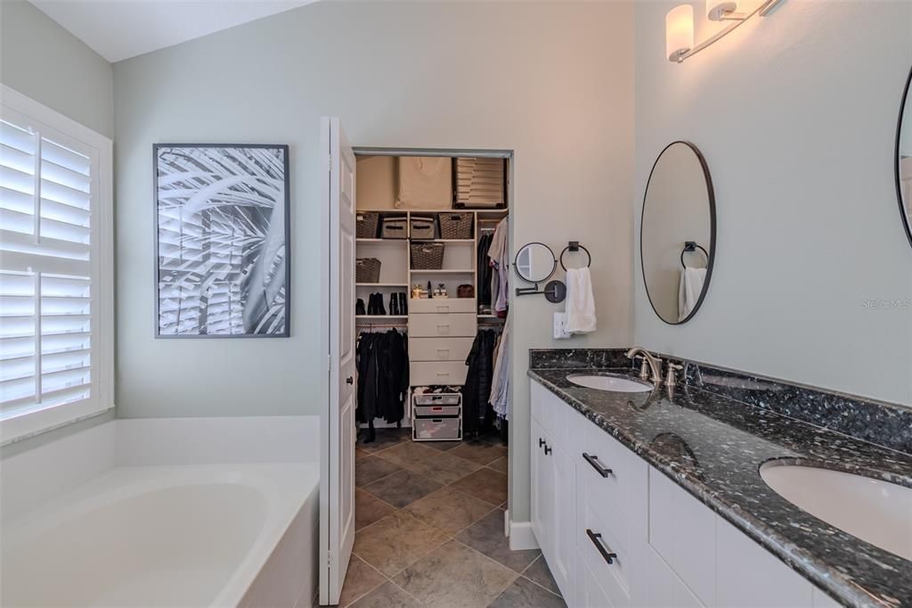 For Sale: $500,000 (3 beds, 2 baths, 1520 Square Feet)