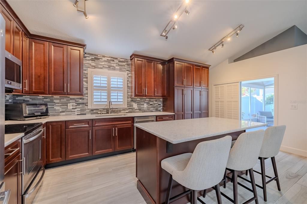 For Sale: $500,000 (3 beds, 2 baths, 1520 Square Feet)