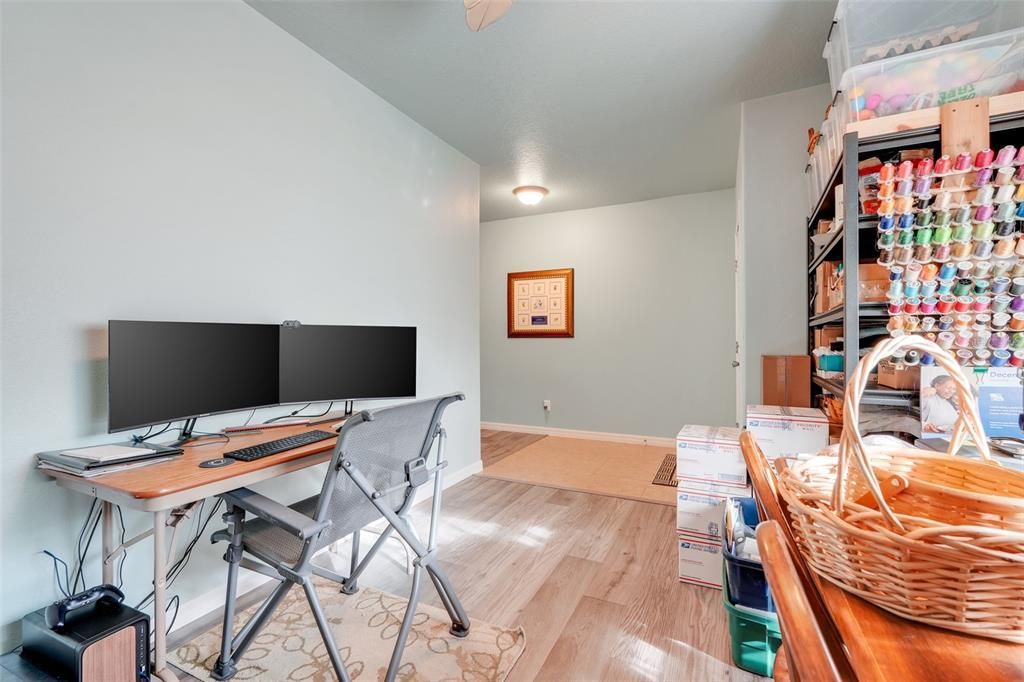 For Sale: $335,000 (3 beds, 2 baths, 1700 Square Feet)