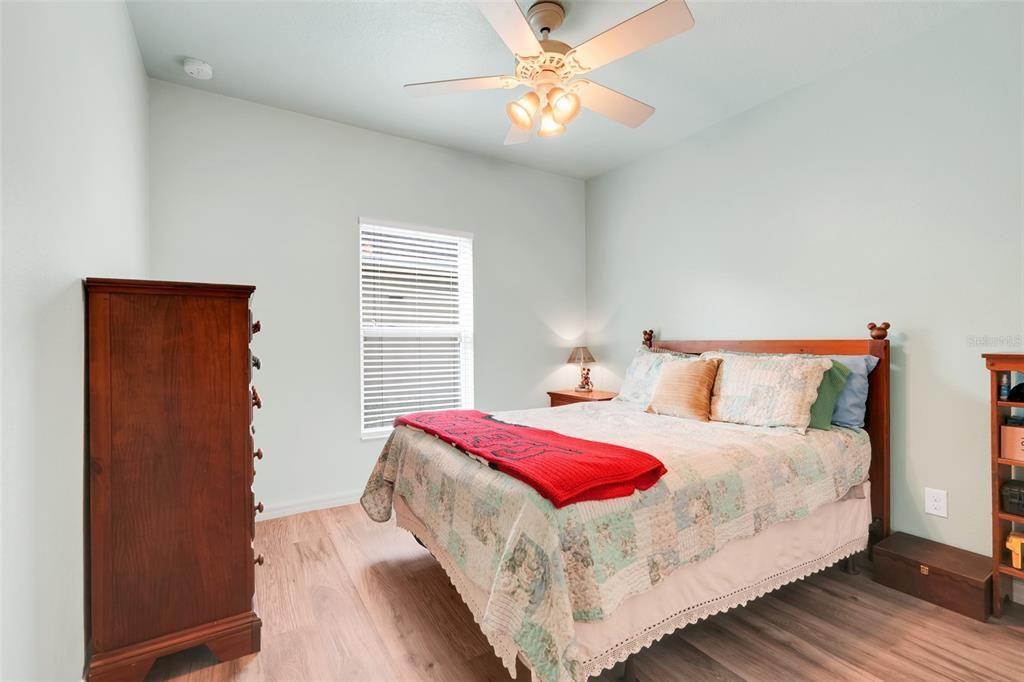 For Sale: $335,000 (3 beds, 2 baths, 1700 Square Feet)