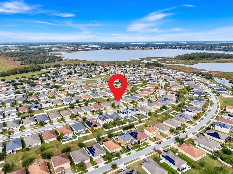 For Sale: $335,000 (3 beds, 2 baths, 1700 Square Feet)