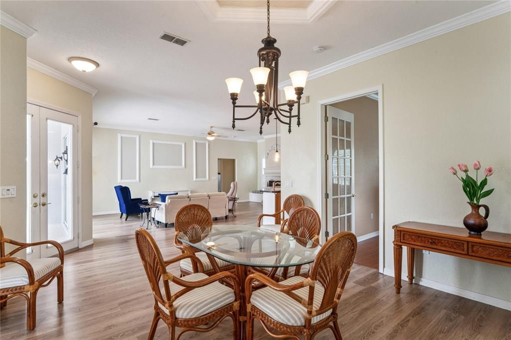 На продажу: $420,000 (4 спален, 3 ванн, 2306 Квадратных фут)