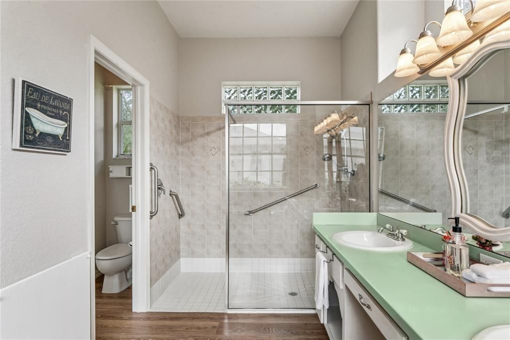 На продажу: $420,000 (4 спален, 3 ванн, 2306 Квадратных фут)