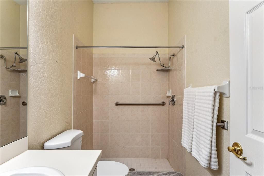 На продажу: $420,000 (4 спален, 3 ванн, 2306 Квадратных фут)