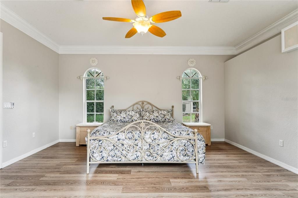 На продажу: $420,000 (4 спален, 3 ванн, 2306 Квадратных фут)