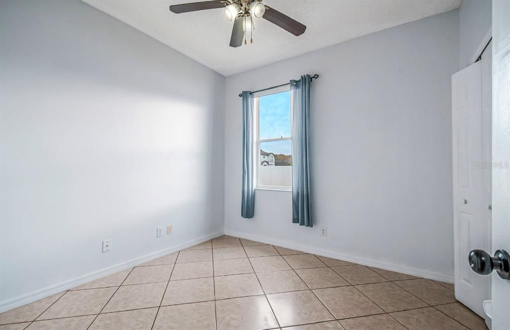 待售: $384,990 (4 贝兹, 2 浴室, 1972 平方英尺)