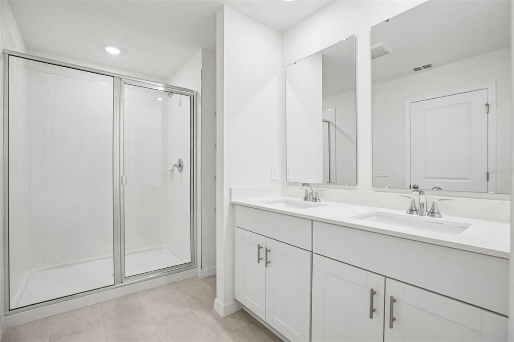 En Venta: $286,000 (3 camas, 2 baños, 1566 Pies cuadrados)